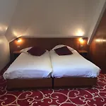 Aparthotel Les Cigogneaux 3*