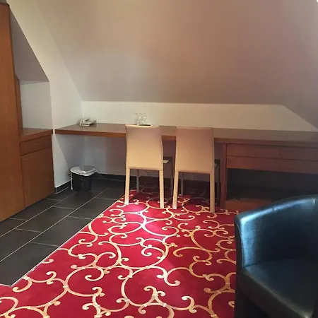 Les Cigogneaux Lägenhetshotell 3*